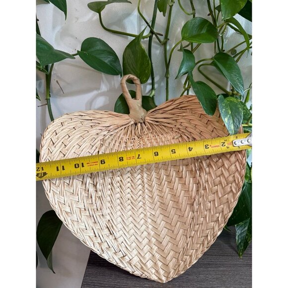 Handwoven Palm Leaf Fan - Picture 4 of 8